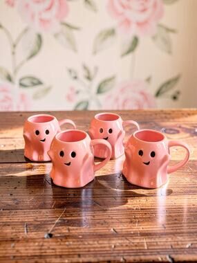 Set of 4 Pink Ghost Mugs Ceramic Halloween Coffee Cups NWOT Spooky Decor
